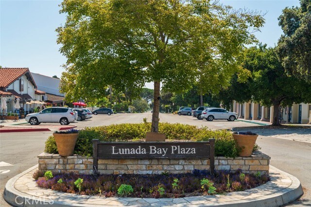 Building Photo - 7307 Lunada Vista