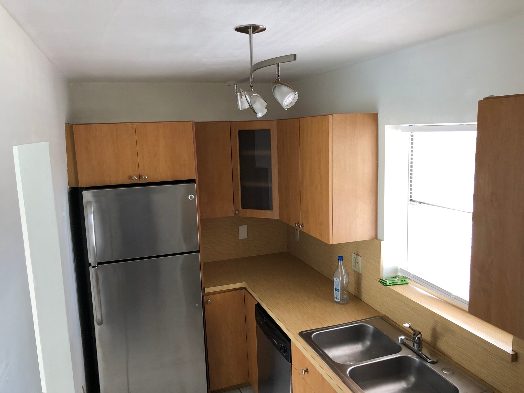 Kitchen - 7350 SW 82nd St