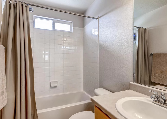 Building Photo - 9048 Apache Plume Dr