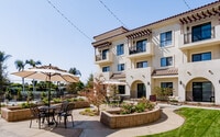 Building Photo - Gladstone Senior Villas