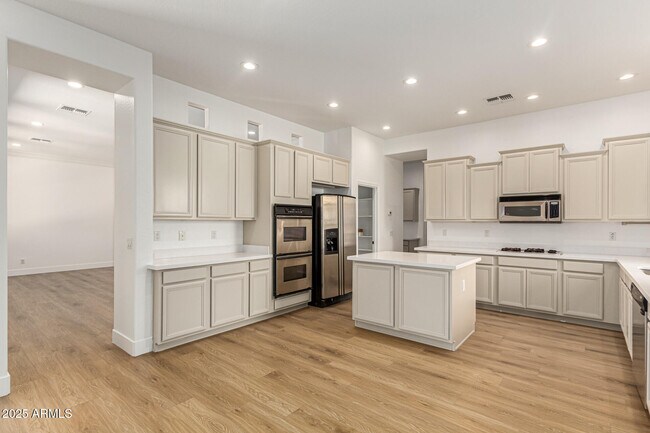 Building Photo - 3771 E Leo Pl