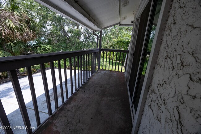 Building Photo - 695 A1A N