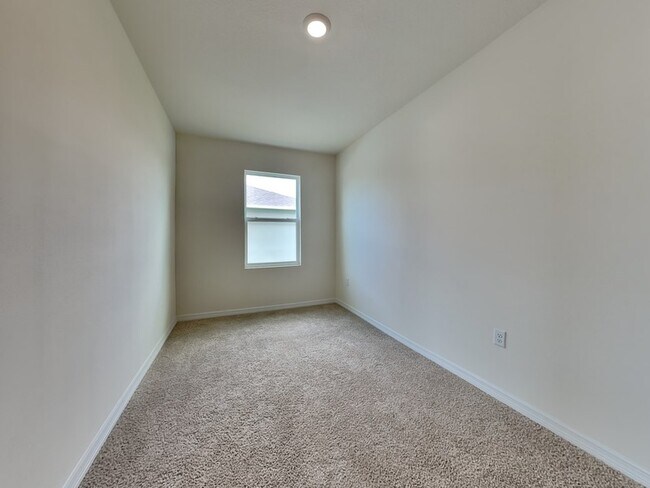 Building Photo - 5246 Mahogany Dr