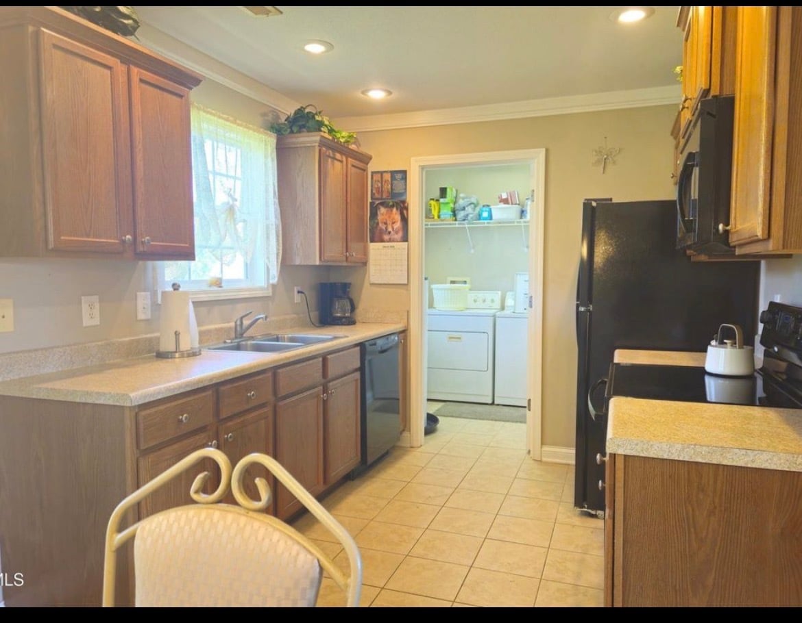 Building Photo - 1594 Old Stagecoach Rd