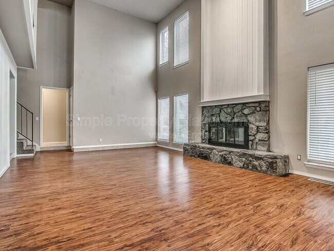 Building Photo - 10824 Admiral Dr