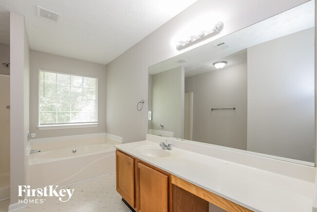 Building Photo - 7008 Setters Way