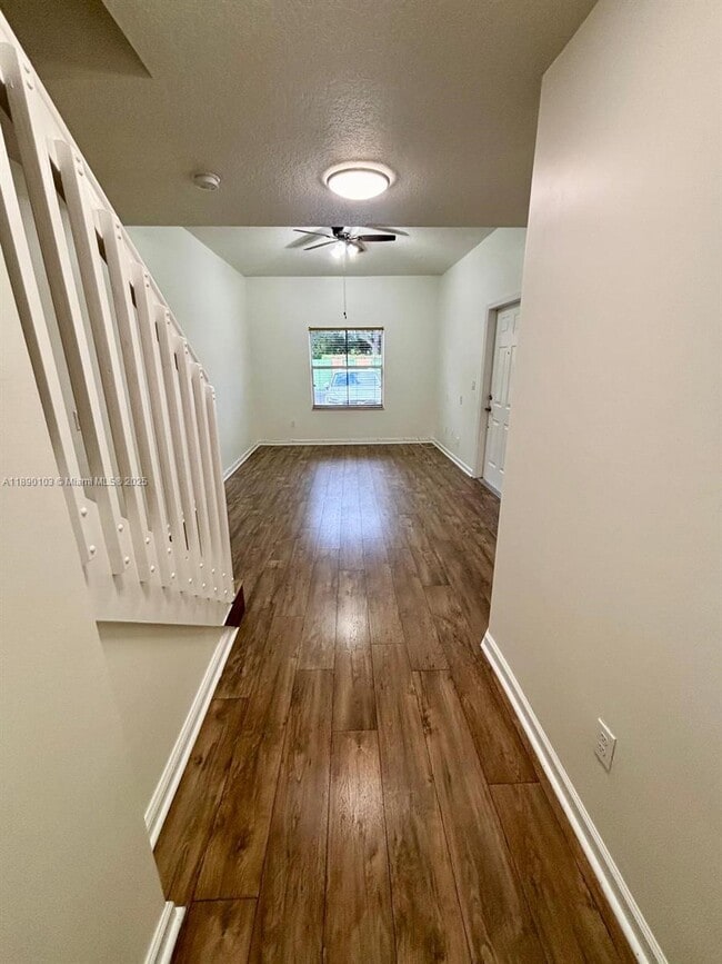 Building Photo - 4938 Leeward Ln
