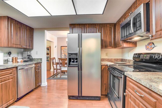 Building Photo - 5008 Medalist Rd