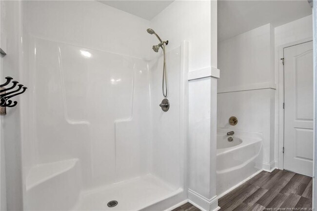 Building Photo - 2779 Rivercliff Rd