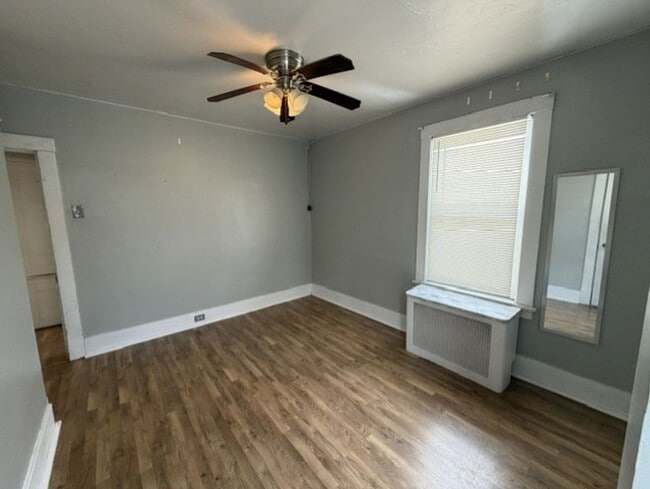 Building Photo - 256 Mabrick Ave