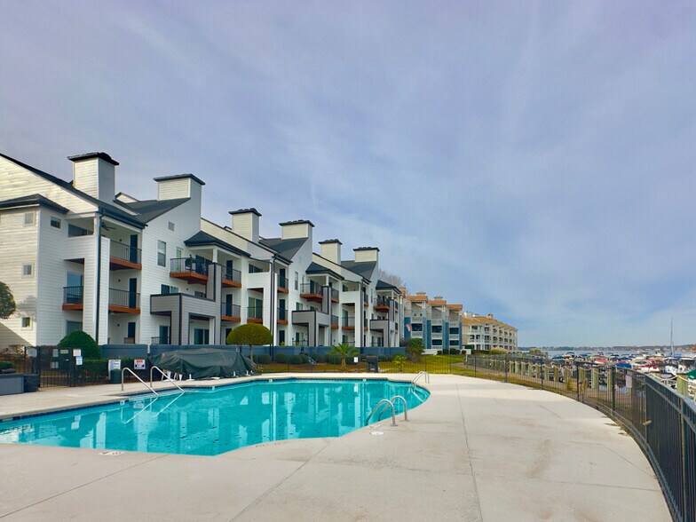 Building Photo - 18713 Vineyard Point Ln