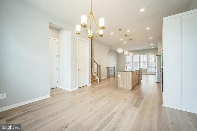 Building Photo - 22226 Philanthropic Dr