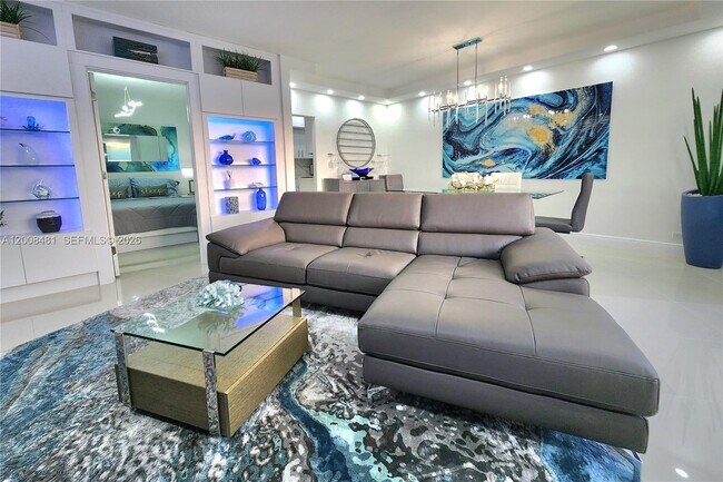 Building Photo - 3505 S Ocean Dr