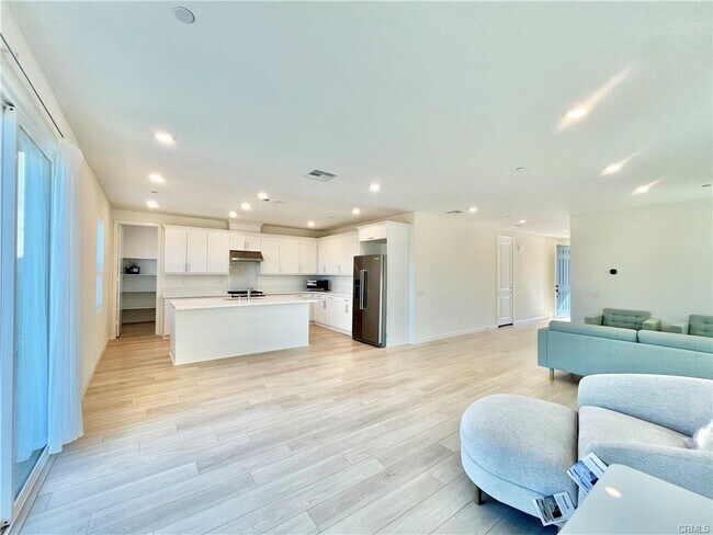 Building Photo - 27816 Marquee Dr