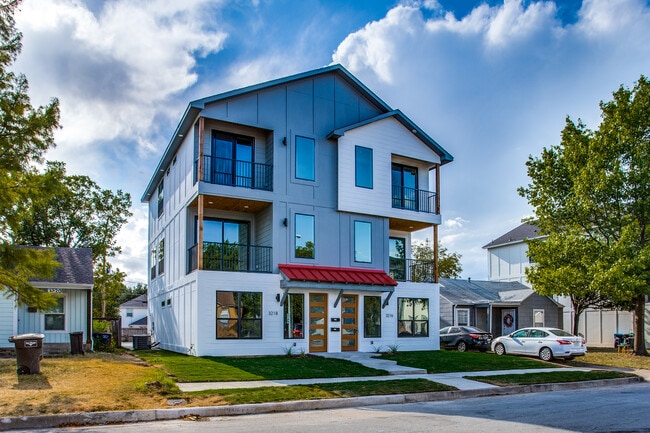 Building Photo - 3216 Forest Park Blvd
