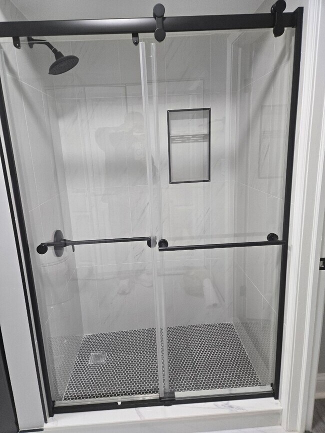 Building Photo - 456 W Inverrary Ln