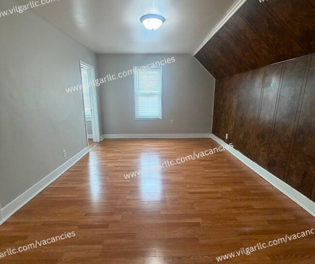 Building Photo - 4926 Olcott Ave