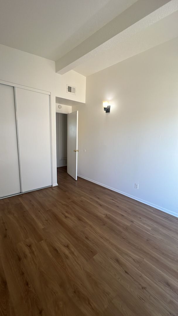 Building Photo - (APPLICATION PENDING) West Lancaster Home