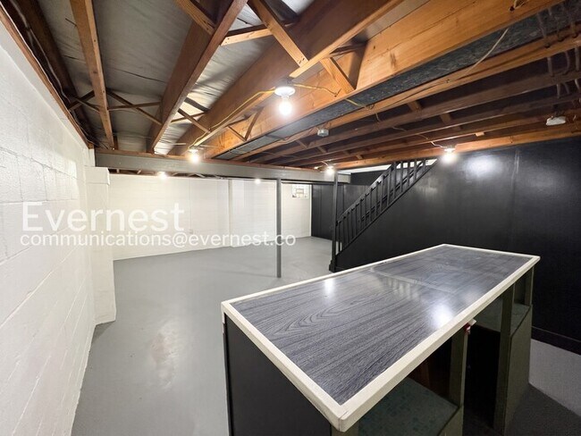 Building Photo - 638 Garden City Dr