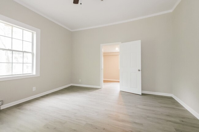 Building Photo - Charming Home in Quiet Griffin Neighborhood – For Rent