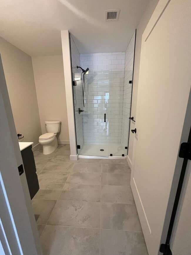Building Photo - New construction condo available now!