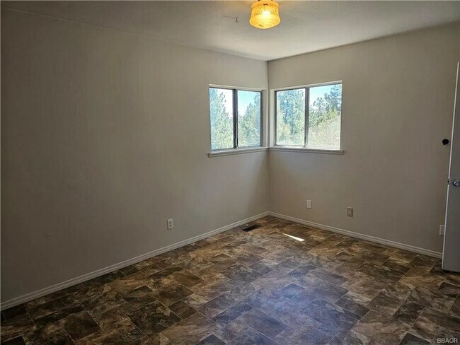 Building Photo - Quiet Location with Mountain & Forest Views