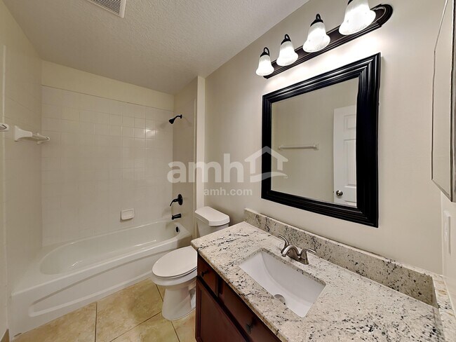 Building Photo - 2525 Stapleford Ln