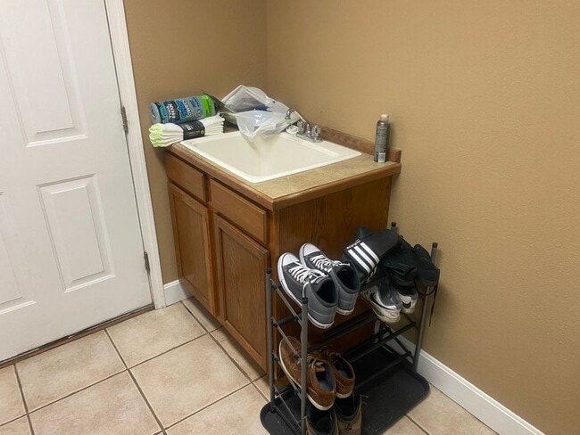 Building Photo - Italian Estates Property Management