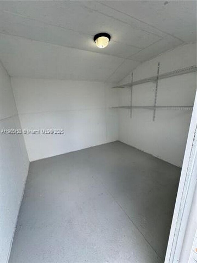 Building Photo - 11434 SW 185th St