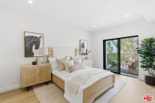 Building Photo - 3842 Don Tomaso Dr