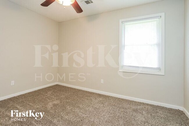 Building Photo - 2796 Water Valley Rd