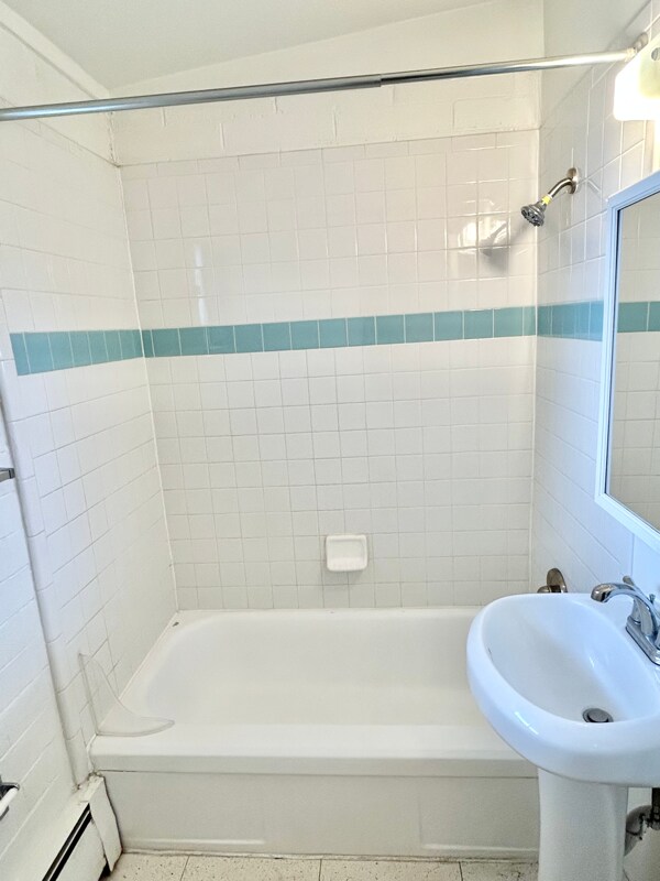 Building Photo - 5280 W 17th Ave
