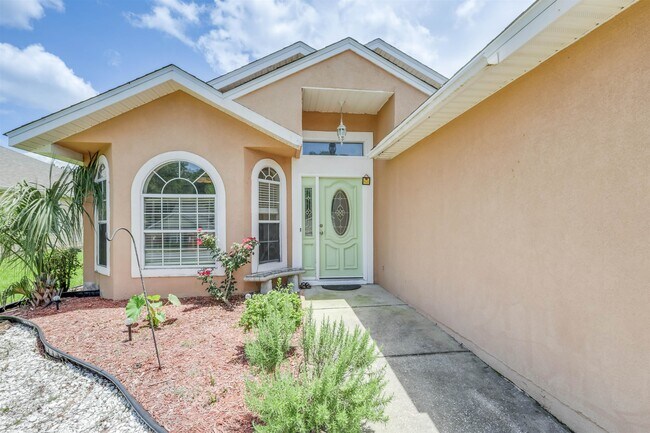 Building Photo - 1583 Applewood Way