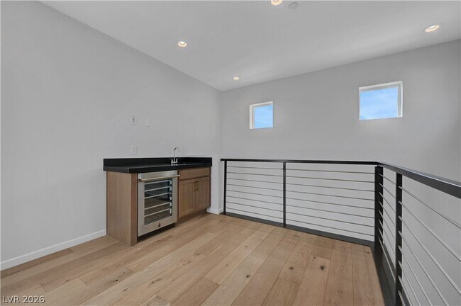 Building Photo - 3348 Esker Rdg Ave