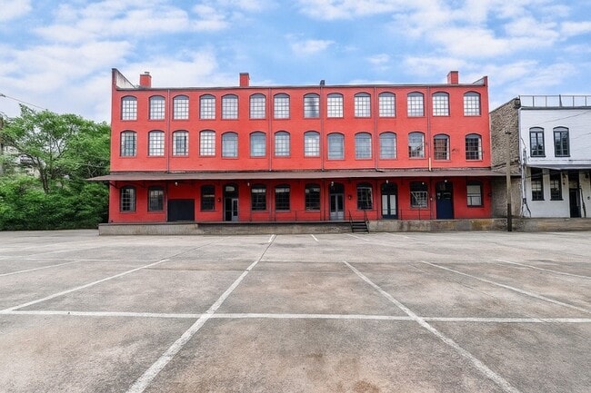 Primary Photo - 161 Mangum St SW