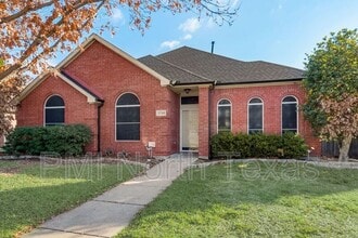 Building Photo - 3708 Bryson Dr