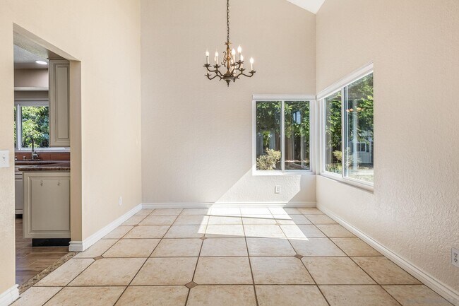 Building Photo - 3016 Segovia Ct