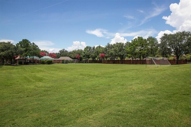Building Photo - 11530 Legend Manor Dr