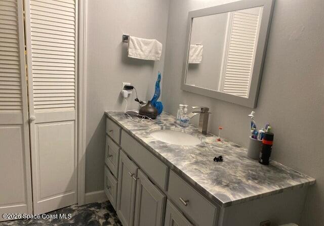 Building Photo - 6201 Treetop Dr