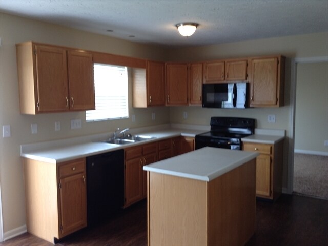 Building Photo - 7432 Big Horn Ct