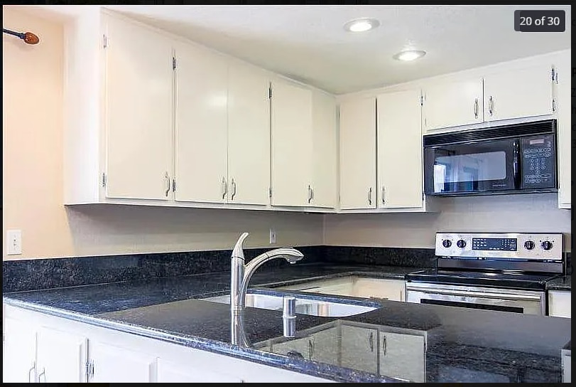 Building Photo - 4004 Crystal Dawn Ln