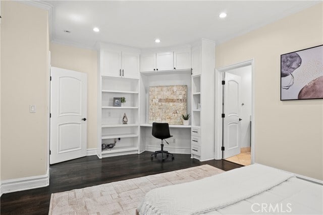 Building Photo - 15014 Valleyheart Dr
