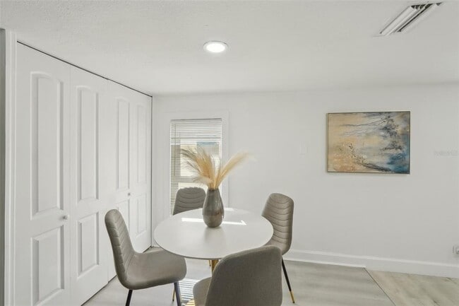 Building Photo - 2111 E Ellicott St