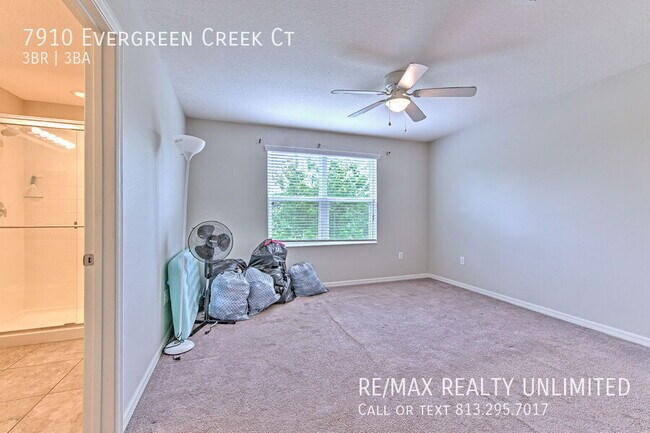 Building Photo - 7910 Evergreen Creek Ct