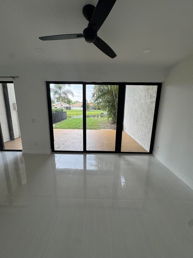 Building Photo - 12416 Westhampton Cir