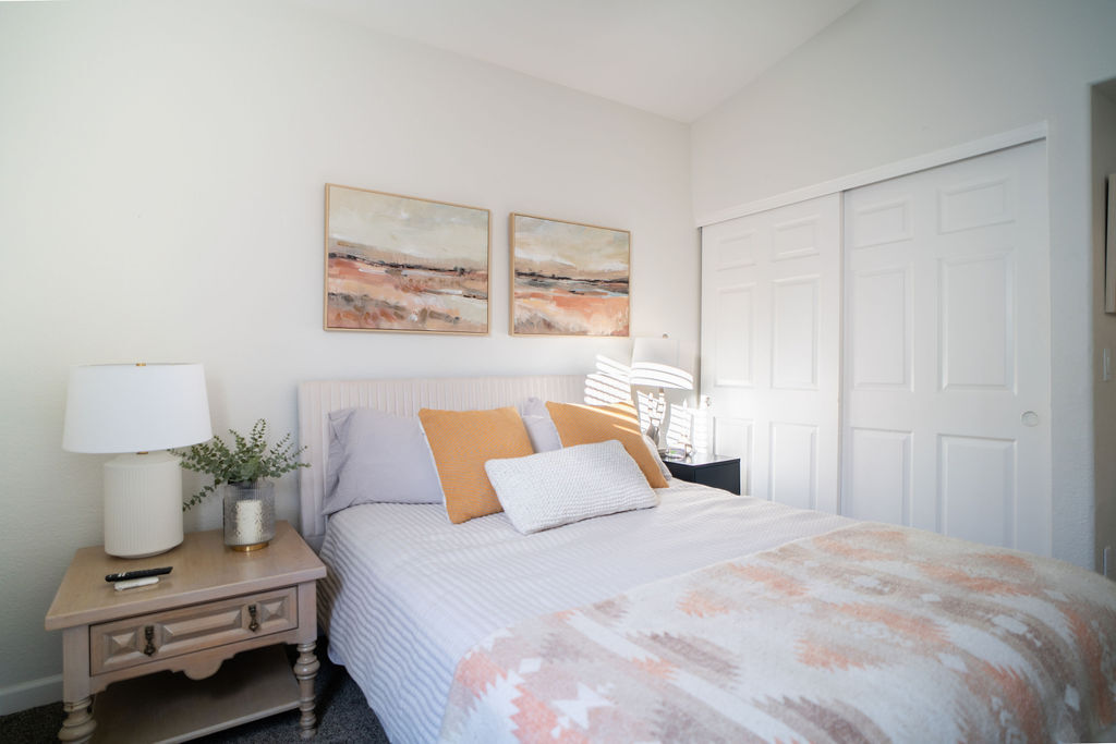 Building Photo - 1721 W Jupiter Way