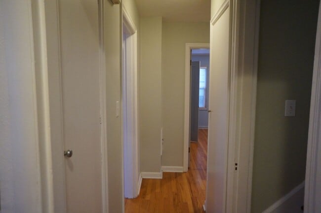 Building Photo - NE Portland Alberta Arts 3-bedroom Bungalow