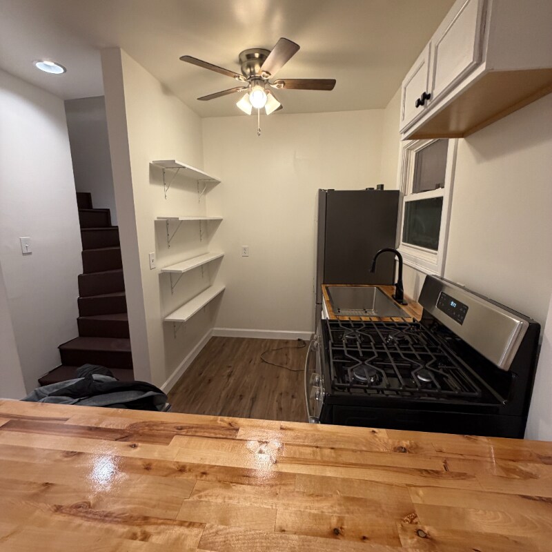 Building Photo - 5416 Black St