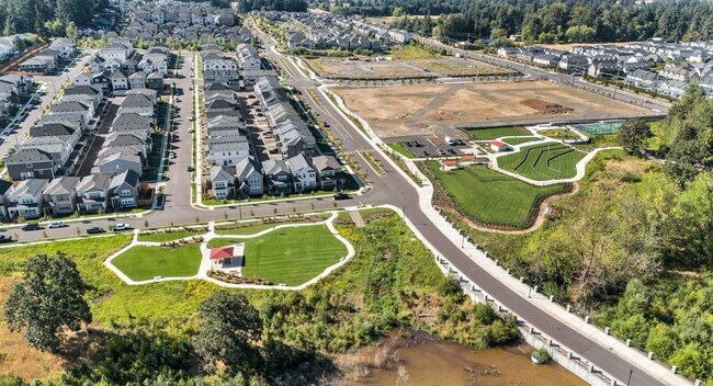 Building Photo - 17181 SW Snowdale St