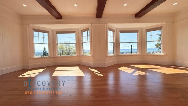 Building Photo - Panoramic Hill Estate with Sweeping Views